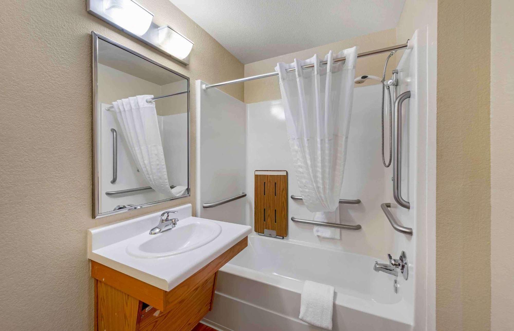 Extended Stay America Select Suites - Wichita - South Exterior foto